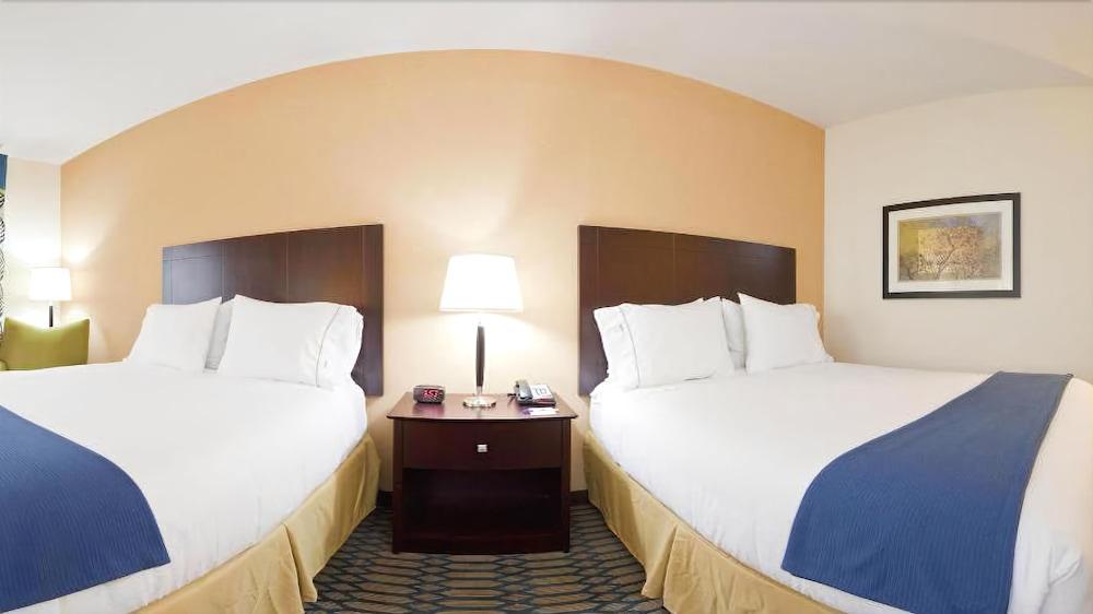 Holiday Inn Express - Andalusia By Ihg Exteriér fotografie