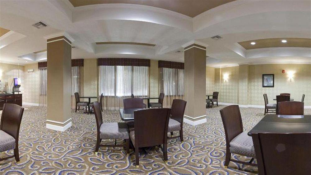 Holiday Inn Express - Andalusia By Ihg Exteriér fotografie