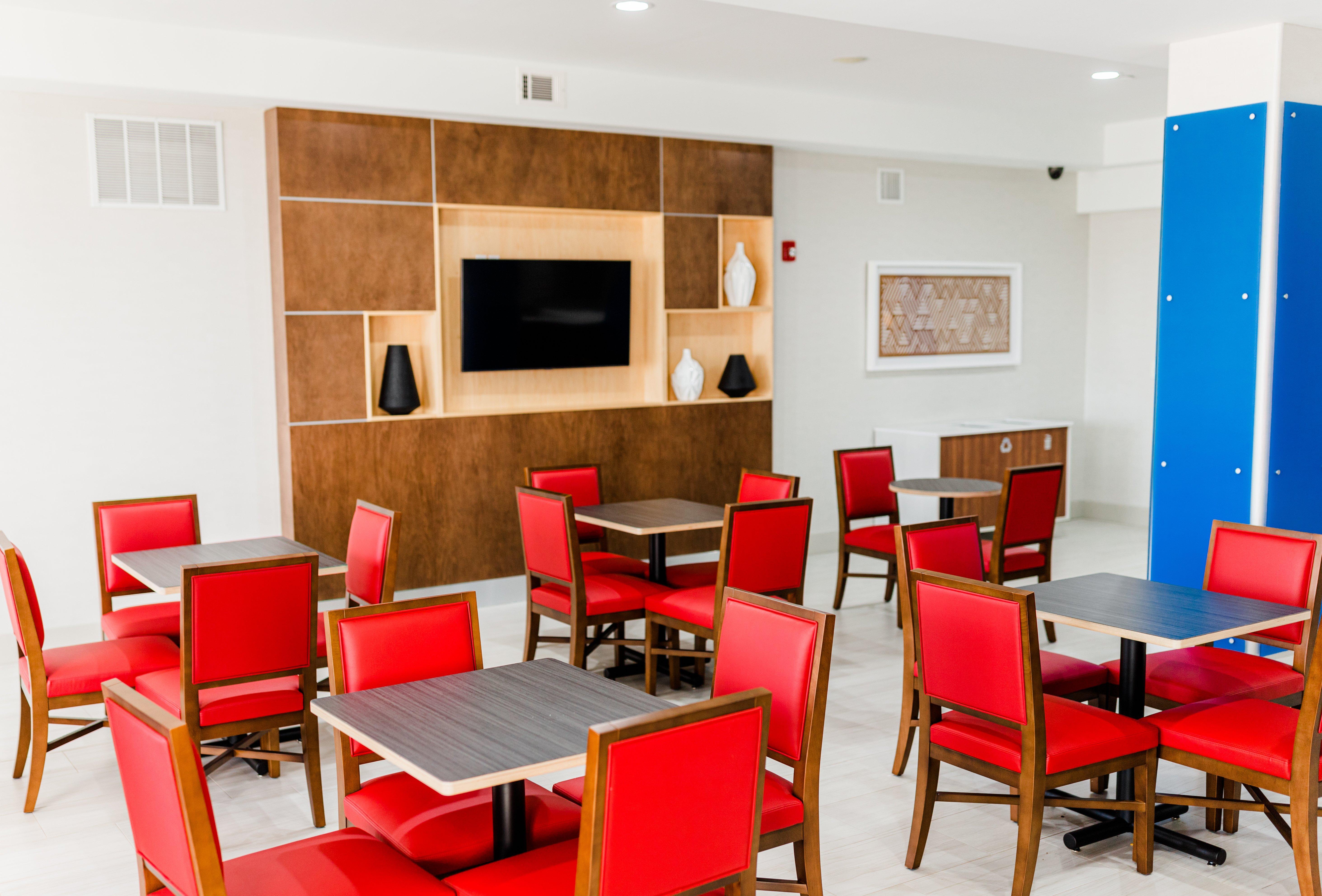 Holiday Inn Express - Andalusia By Ihg Exteriér fotografie